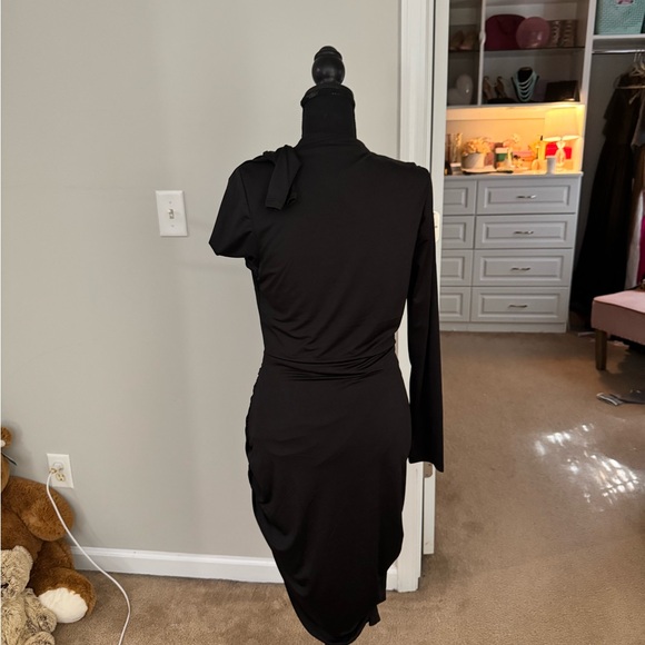 Elegant Black Wrap Dress - Picture 10 of 11